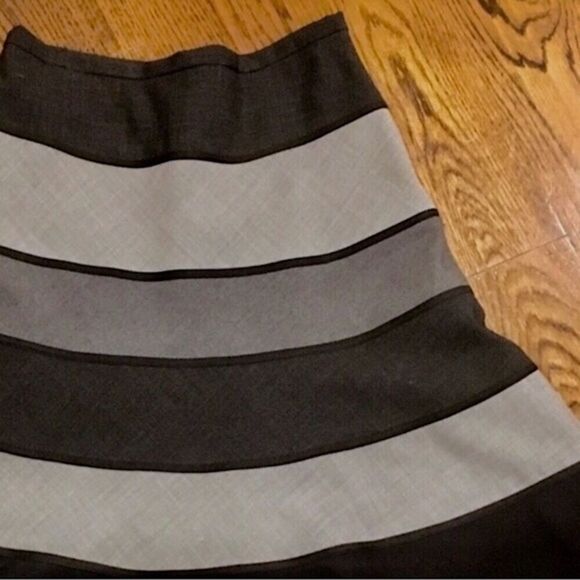 BCBG Women’s Tiered Color Block Monochromatic Spliced Color-Block Skirt Sz 6 - Picture 4 of 14